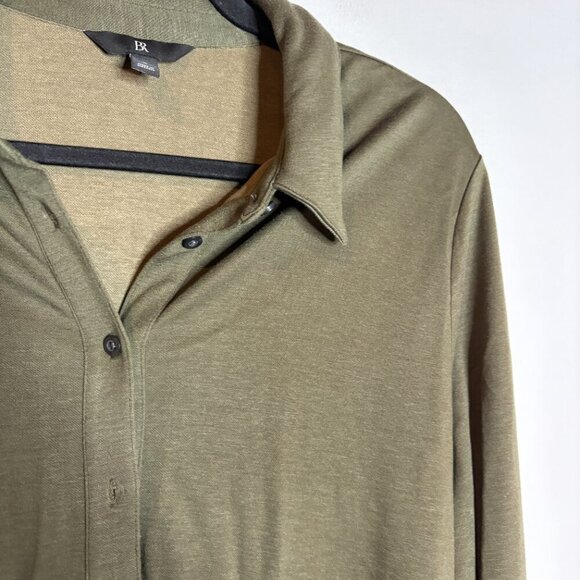 Banana Republic dark green button down shirt - Picture 2 of 5